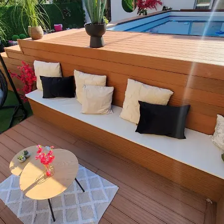 & Pool White House * Pančevo