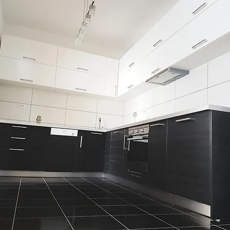 & Pool White House *