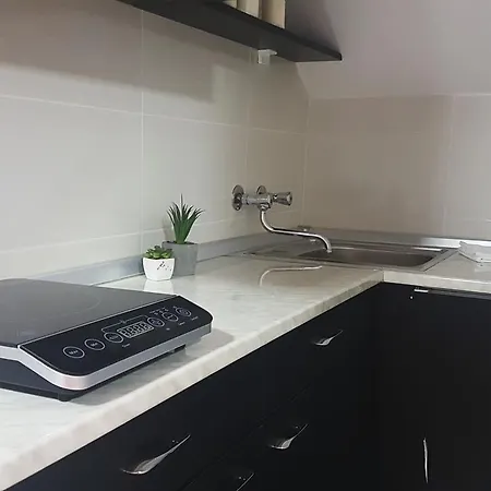 & Pool White House Daire Pančevo