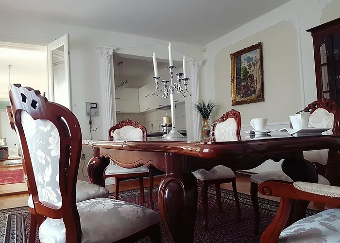 White House アパート *