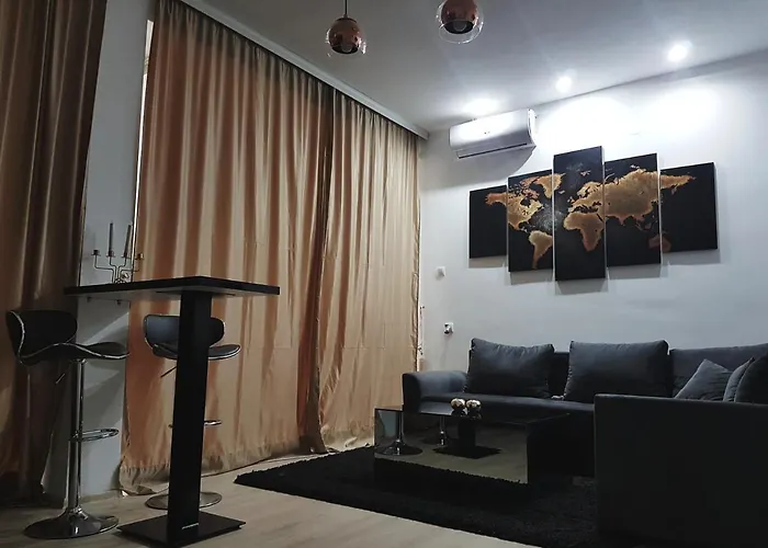 アパート White House